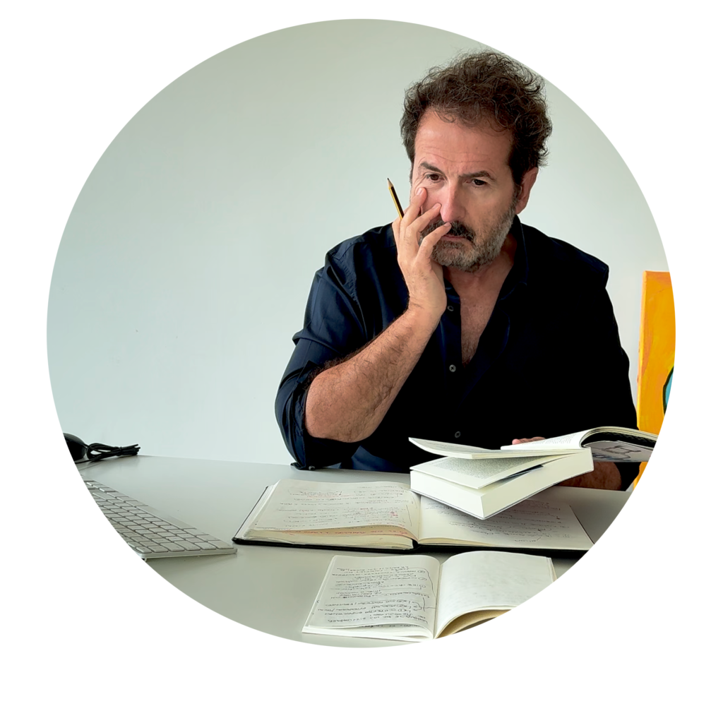Antonio Fernández-Coca profesor, conferenciante, creativo, ilustrador